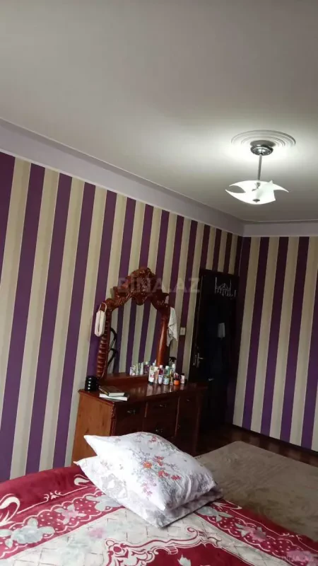 Satılır 3 otaqlı mənzil 58 m²