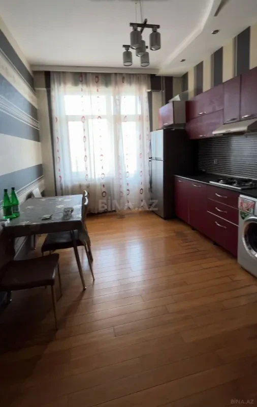 Satılır 3 otaqlı mənzil 92 m²