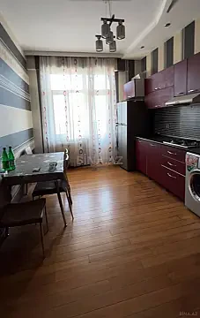 Satılır 3 otaqlı mənzil 92 m²