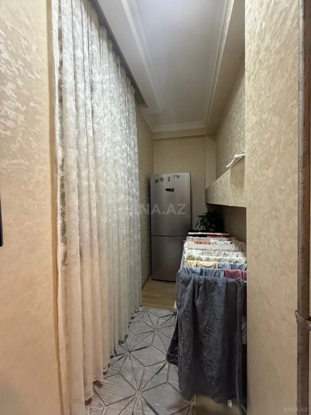 Kirayə verilir 2 otaqlı mənzil 75 m²