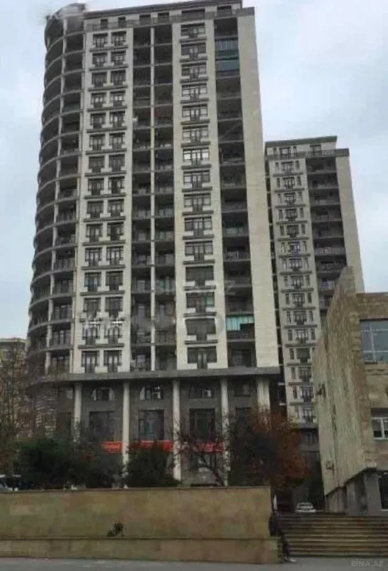Kirayə verilir 2 otaqlı mənzil 110 m²
