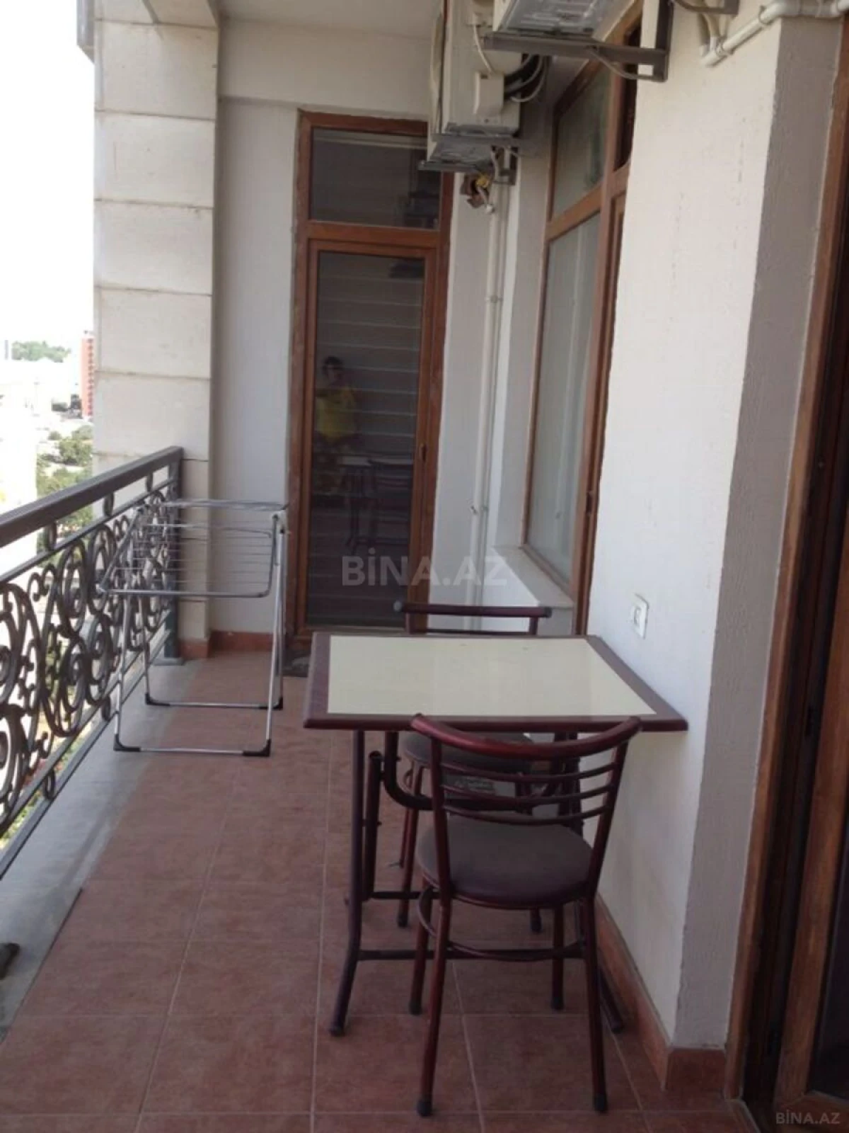 Kirayə verilir 2 otaqlı mənzil 110 m²