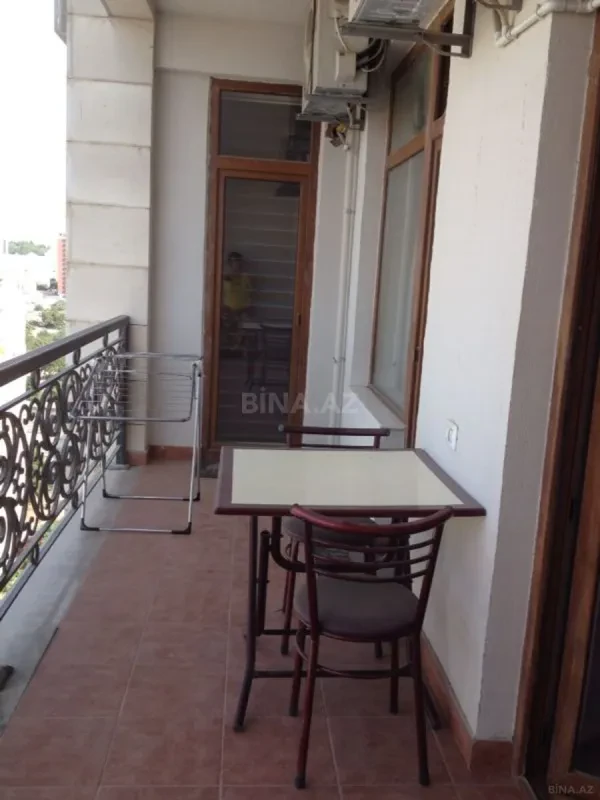 Kirayə verilir 2 otaqlı mənzil 110 m²