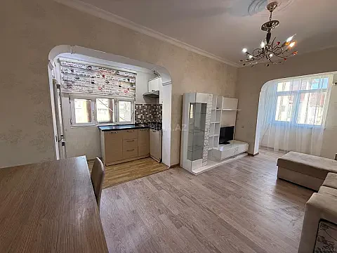 Satılır 2 otaqlı mənzil 43 m²