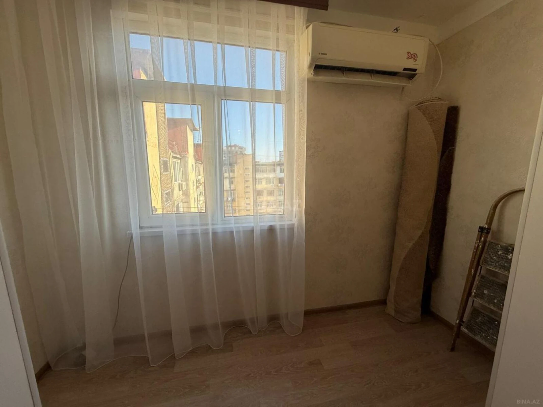 Satılır 2 otaqlı mənzil 43 m²
