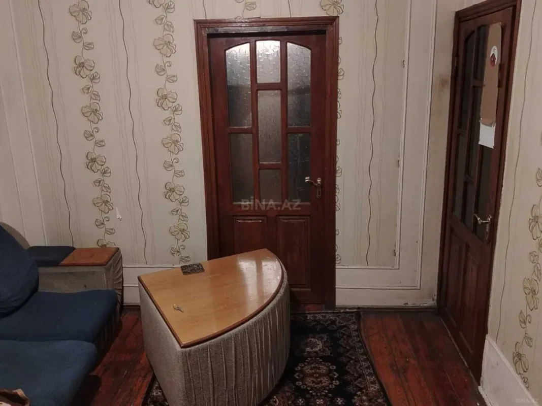 Kirayə verilir 2 otaqlı mənzil 90 m²