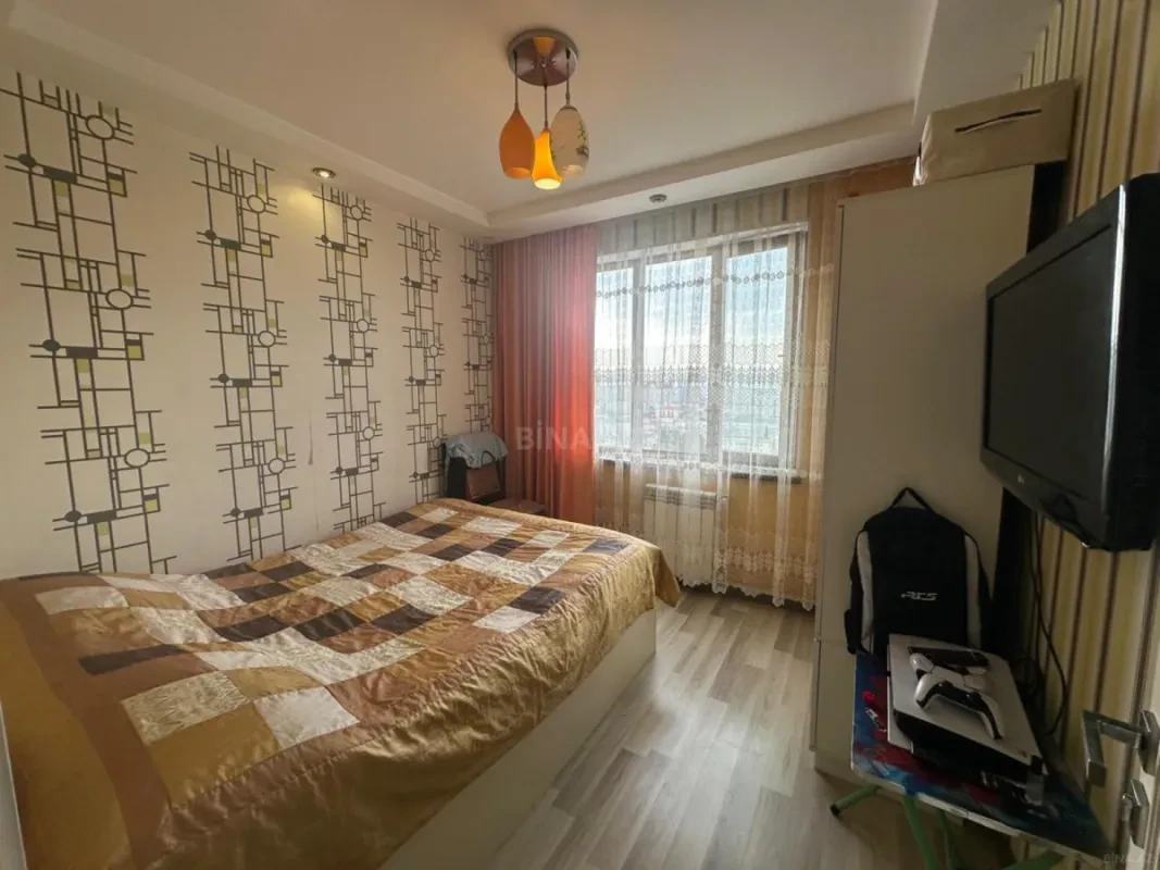 Satılır 3 otaqlı mənzil 101 m²