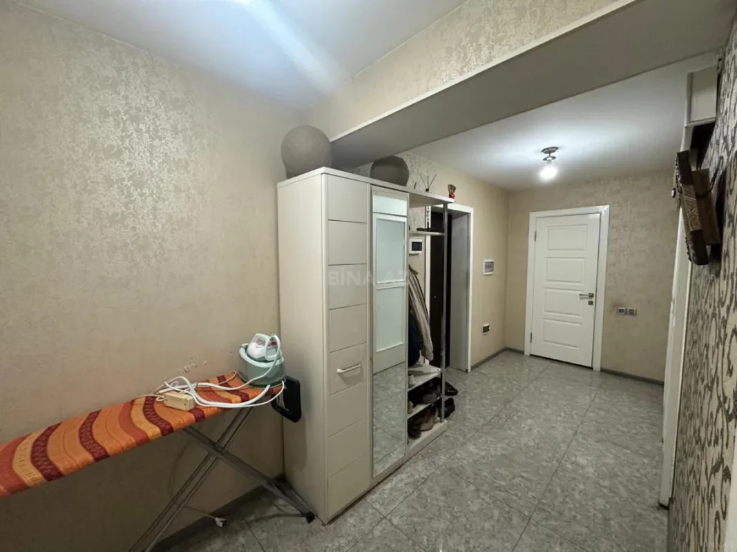 Satılır 3 otaqlı mənzil 101 m²