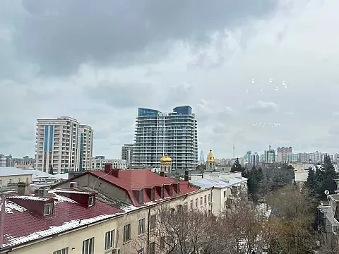 Satılır 3 otaqlı mənzil 170 m² — Bakı, Yasamal 3 otaq 170.00 m²
