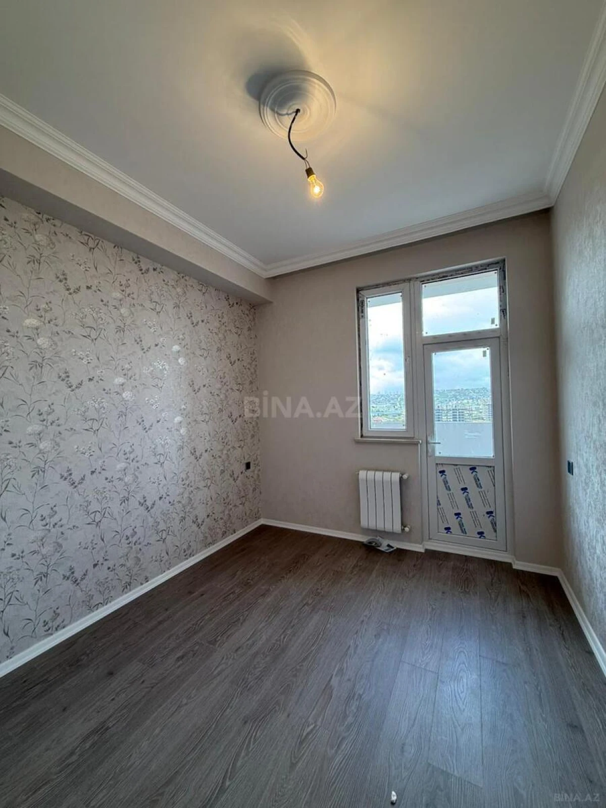 Satılır 2 otaqlı mənzil 43 m²