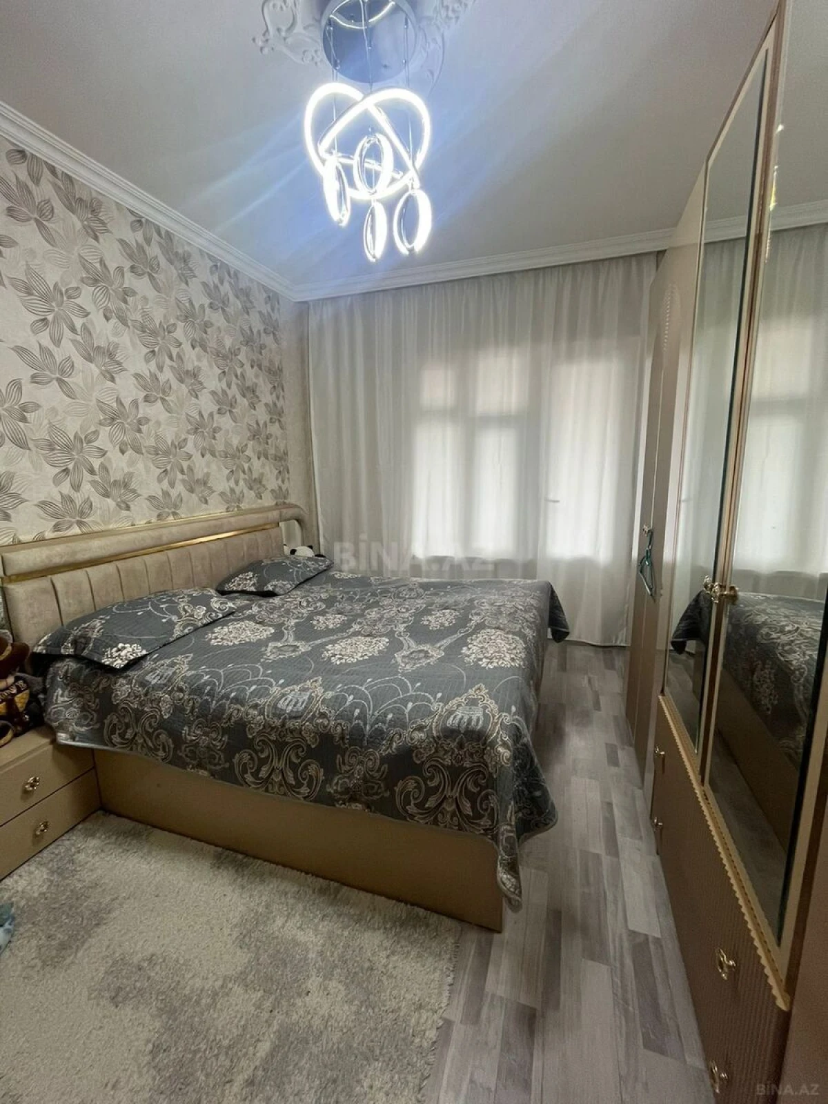 Satılır 2 otaqlı mənzil 65 m²