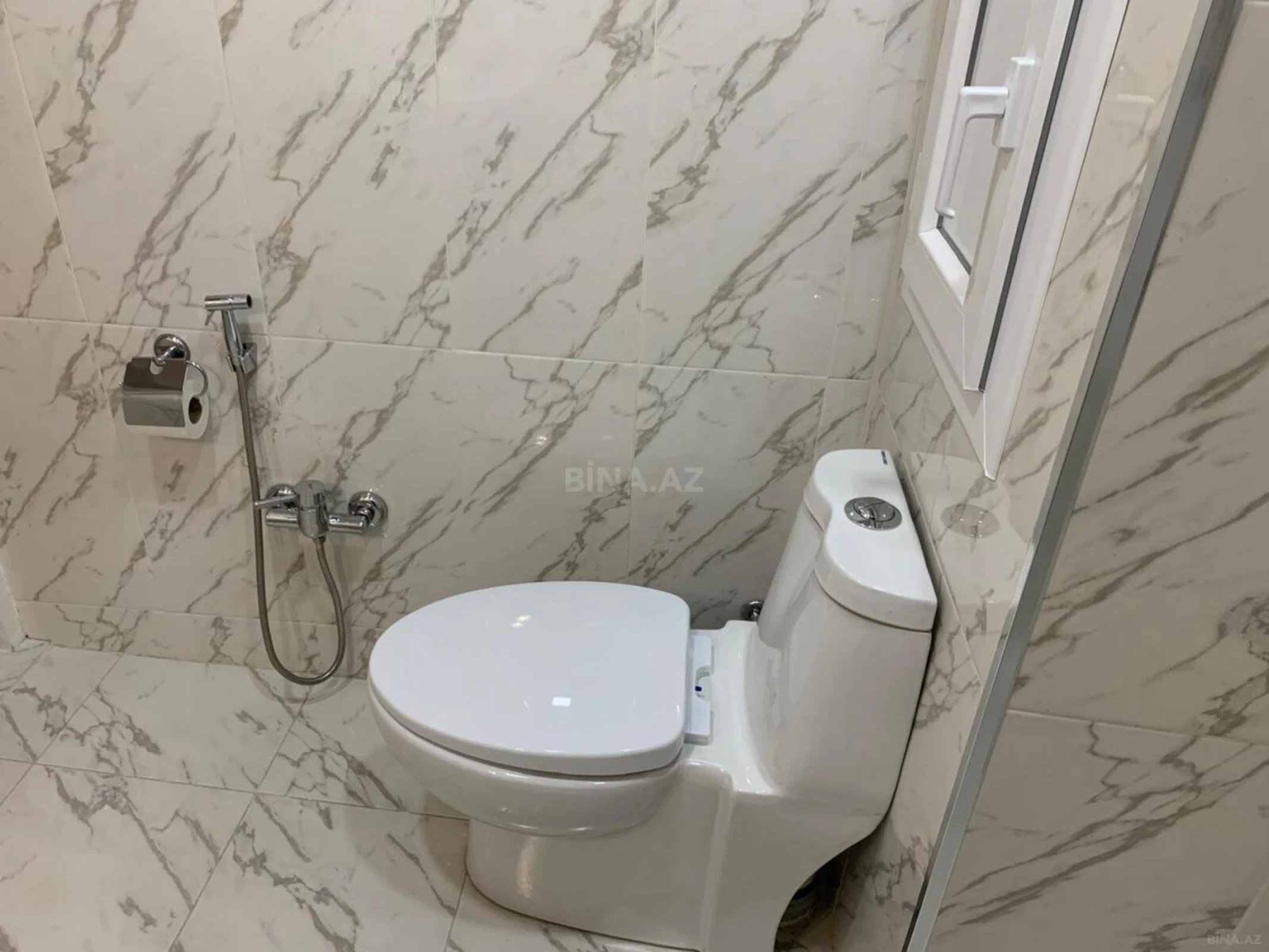 Kirayə verilir 2 otaqlı mənzil 40 m²