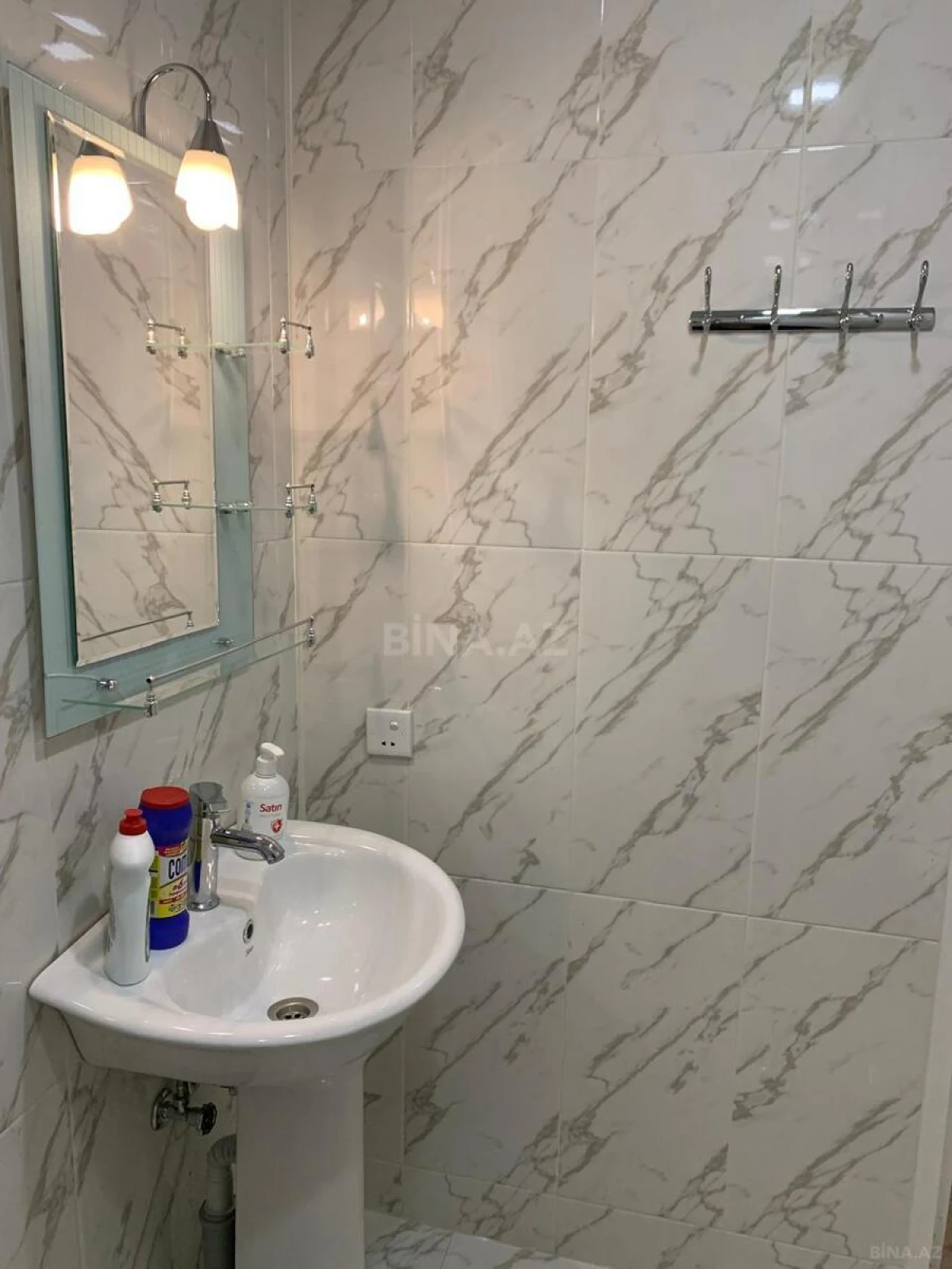 Kirayə verilir 2 otaqlı mənzil 40 m²