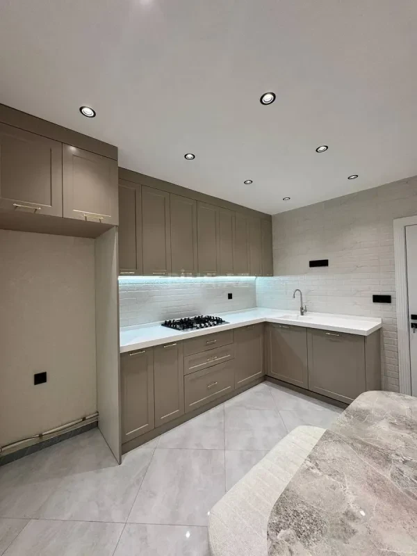 Kirayə verilir 2 otaqlı mənzil 85 m²