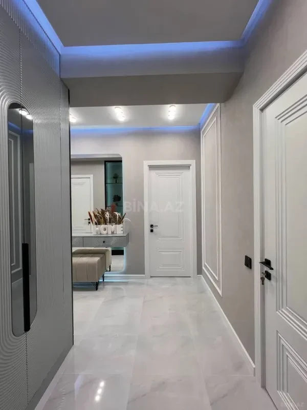 Kirayə verilir 2 otaqlı mənzil 85 m²