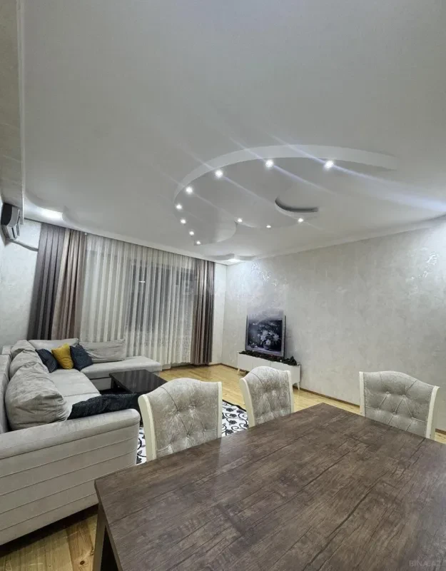 Satılır 2 otaqlı mənzil 85 m²