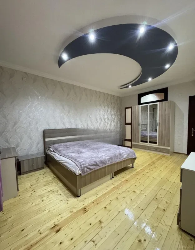 Satılır 2 otaqlı mənzil 85 m²
