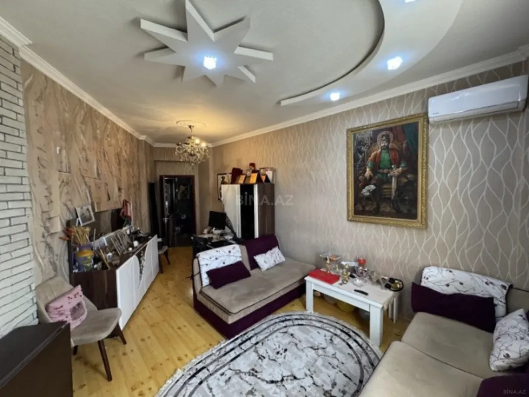 Satılır 2 otaqlı mənzil 78 m²