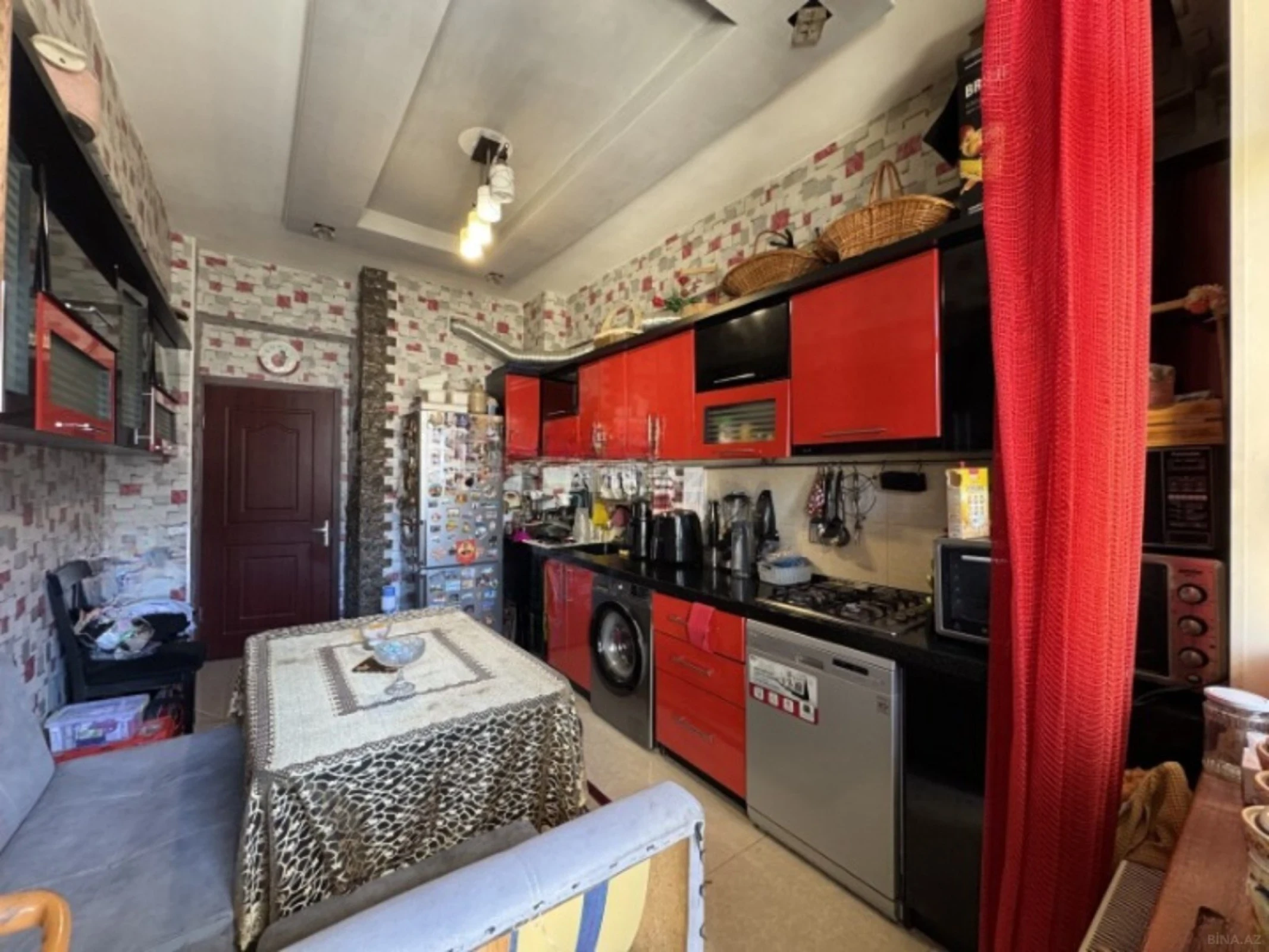 Satılır 2 otaqlı mənzil 78 m²