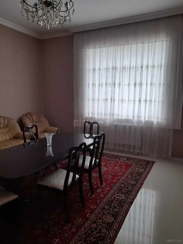 Satılır 5 otaqlı həyət evi 260 m²