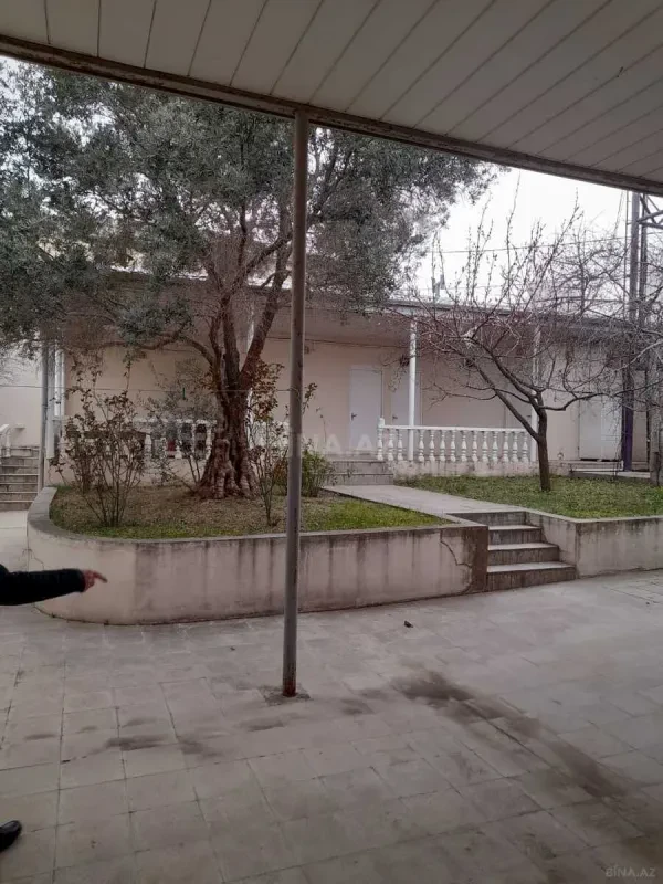 Satılır 5 otaqlı həyət evi 260 m²