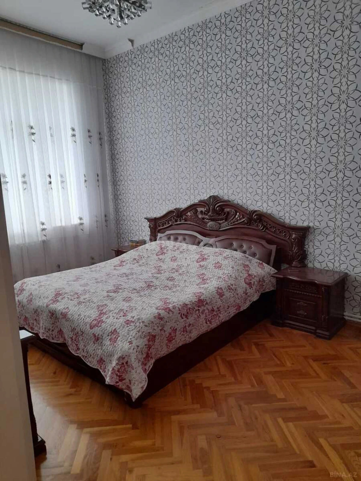Satılır 5 otaqlı həyət evi 260 m²