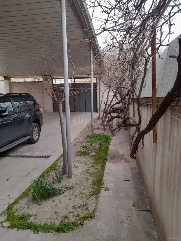 Satılır 5 otaqlı həyət evi 260 m²