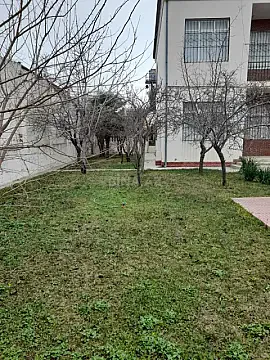 Satılır 5 otaqlı həyət evi 260 m²
