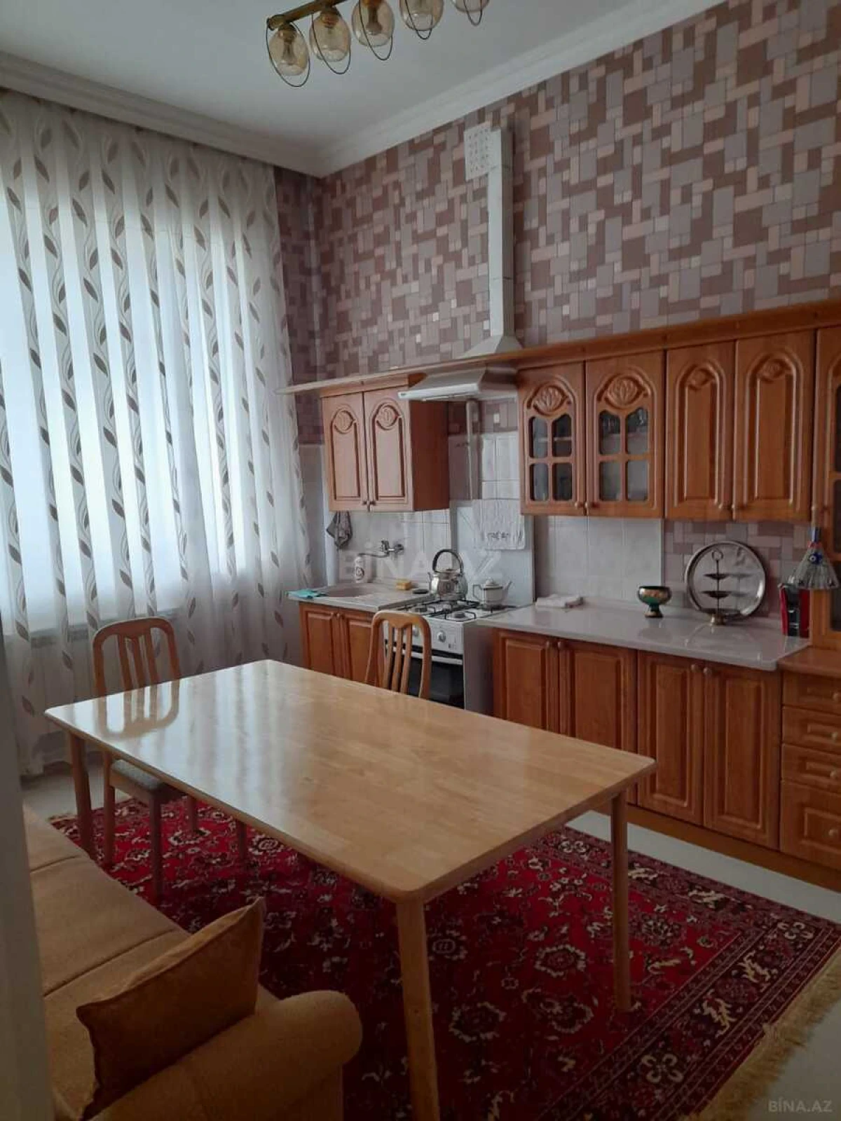 Satılır 5 otaqlı həyət evi 260 m²