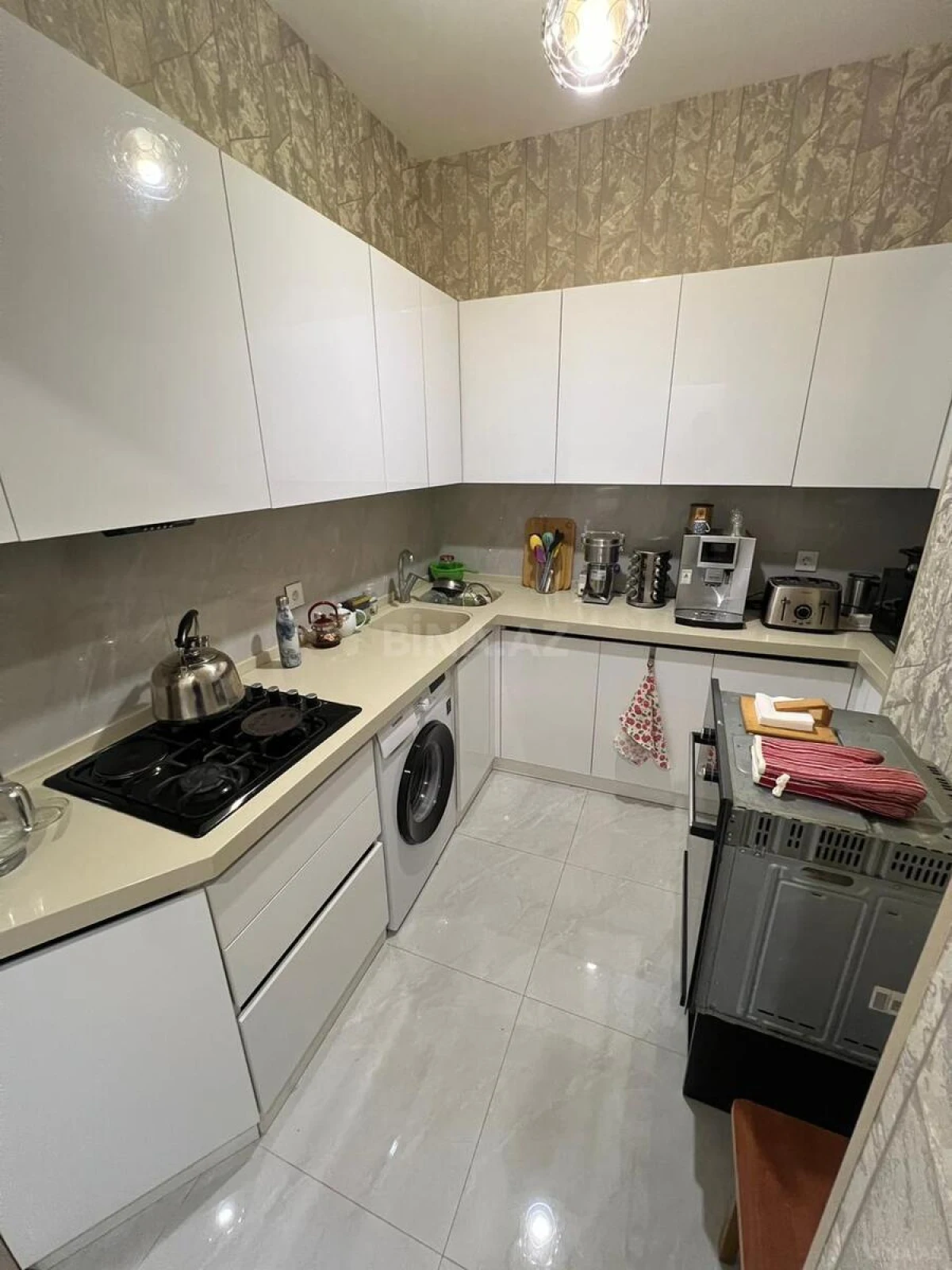 Kirayə verilir 2 otaqlı mənzil 70 m²