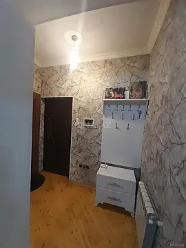 Satılır 2 otaqlı mənzil 72 m²