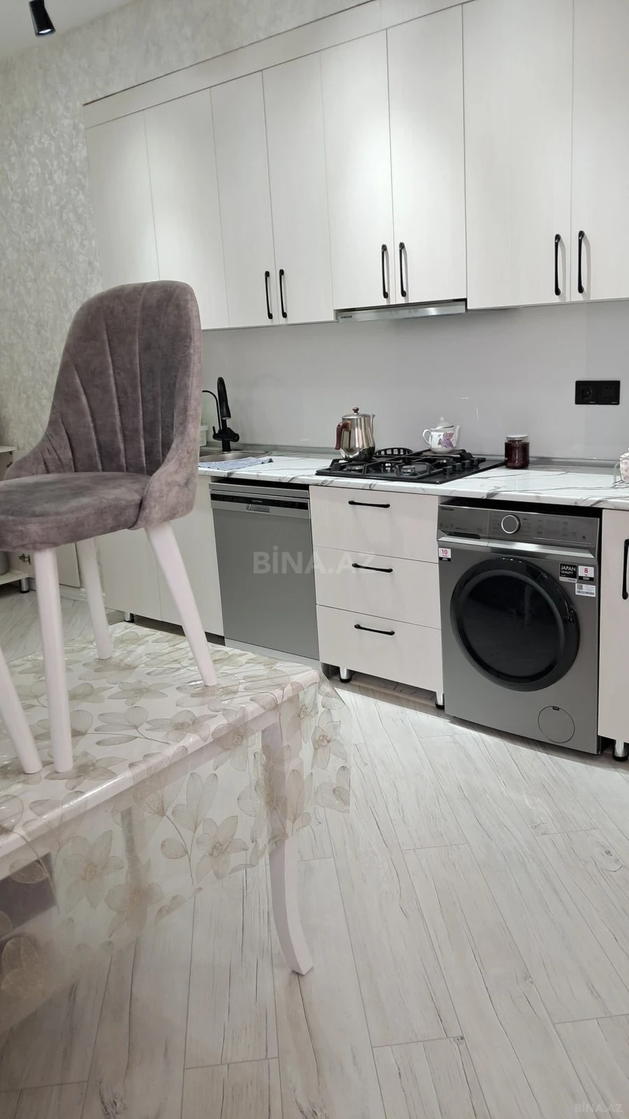Kirayə verilir 2 otaqlı mənzil 70 m²