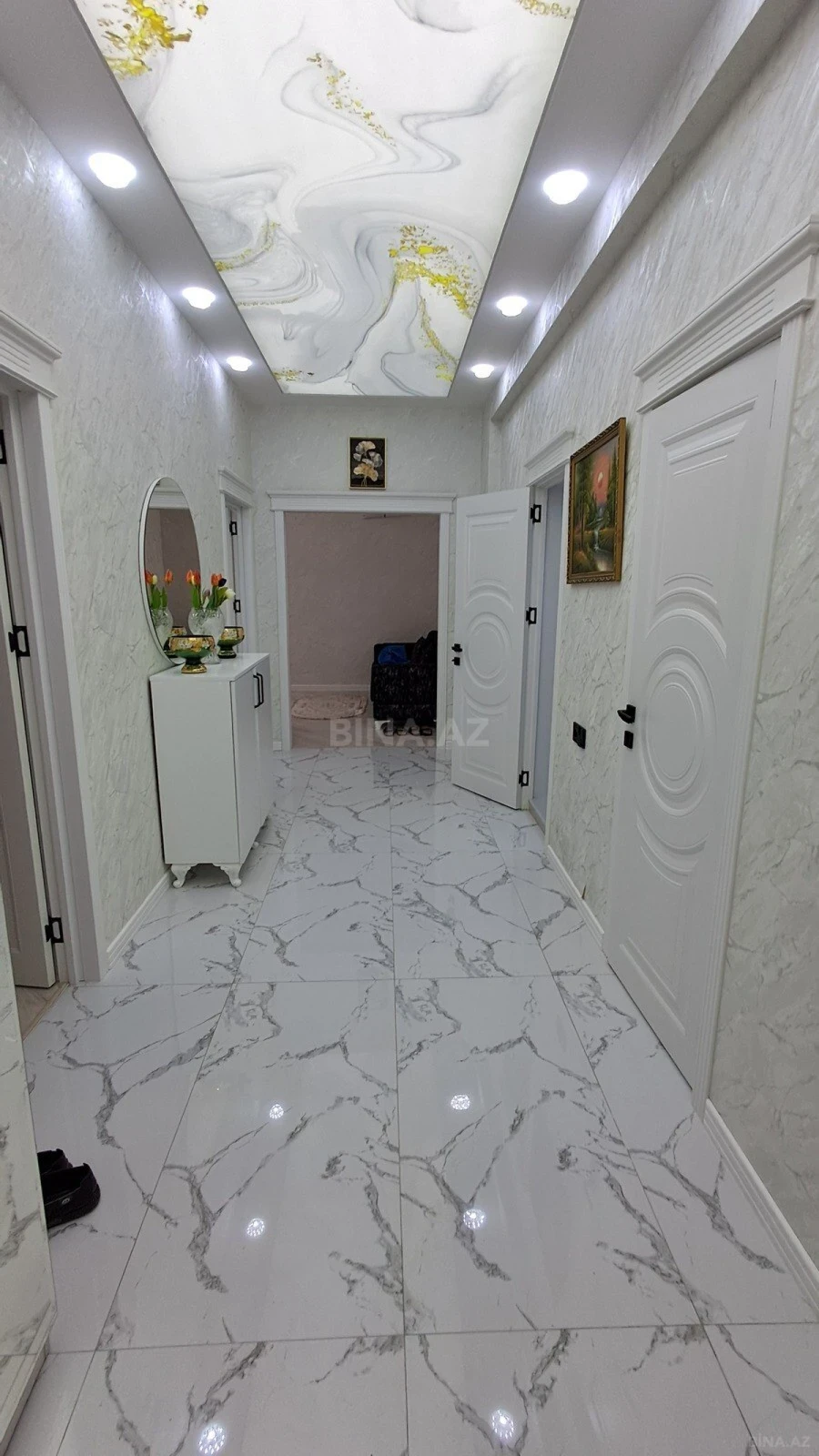 Kirayə verilir 2 otaqlı mənzil 70 m²