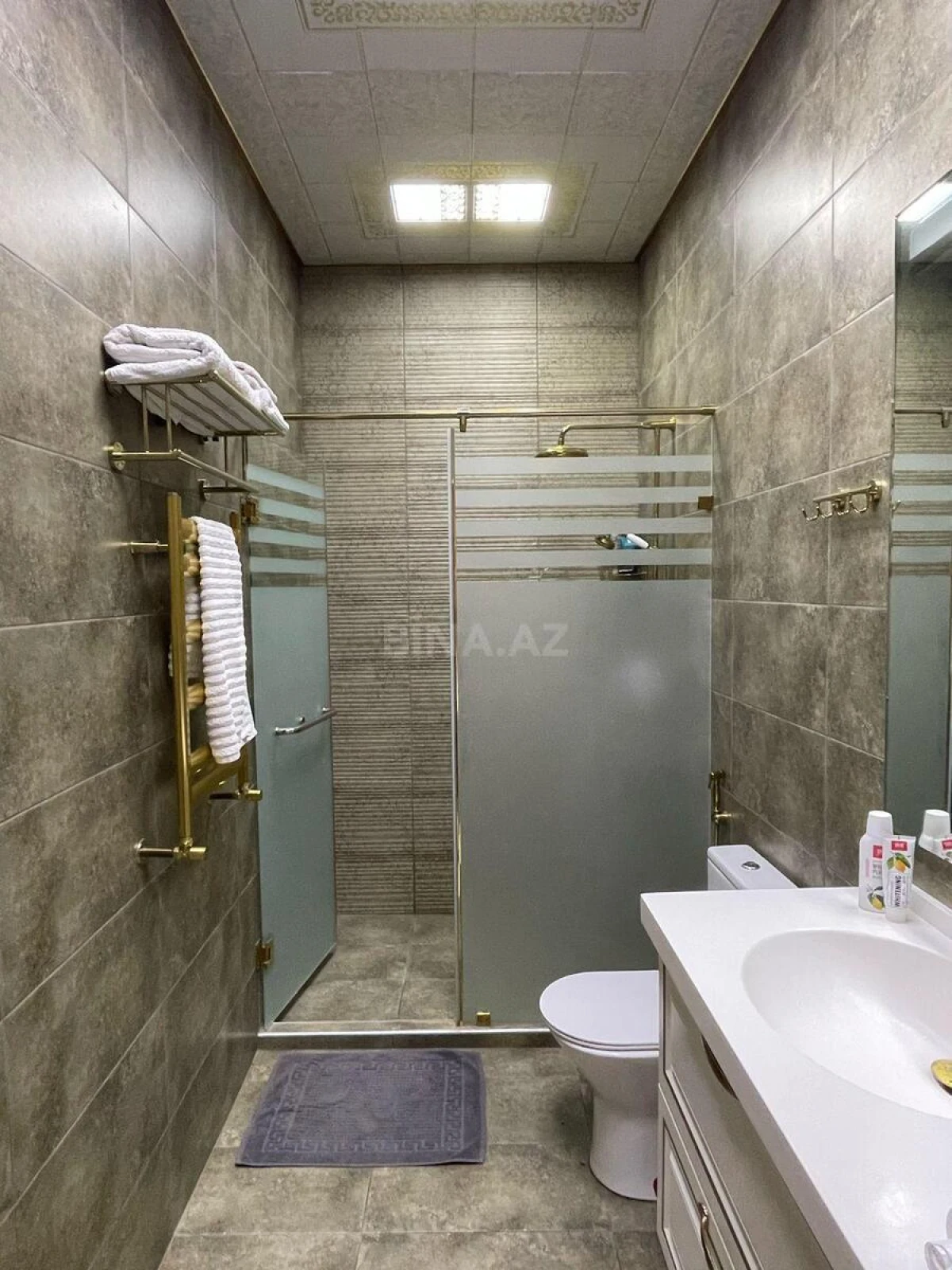 Kirayə verilir 2 otaqlı mənzil 80 m²