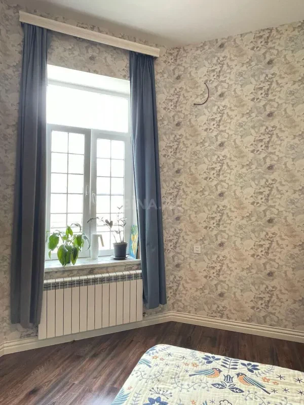 Kirayə verilir 2 otaqlı mənzil 80 m²