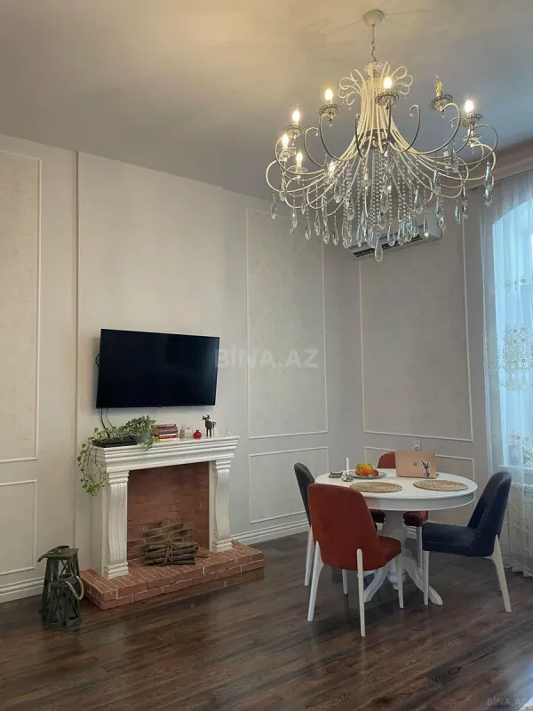 Kirayə verilir 2 otaqlı mənzil 80 m²