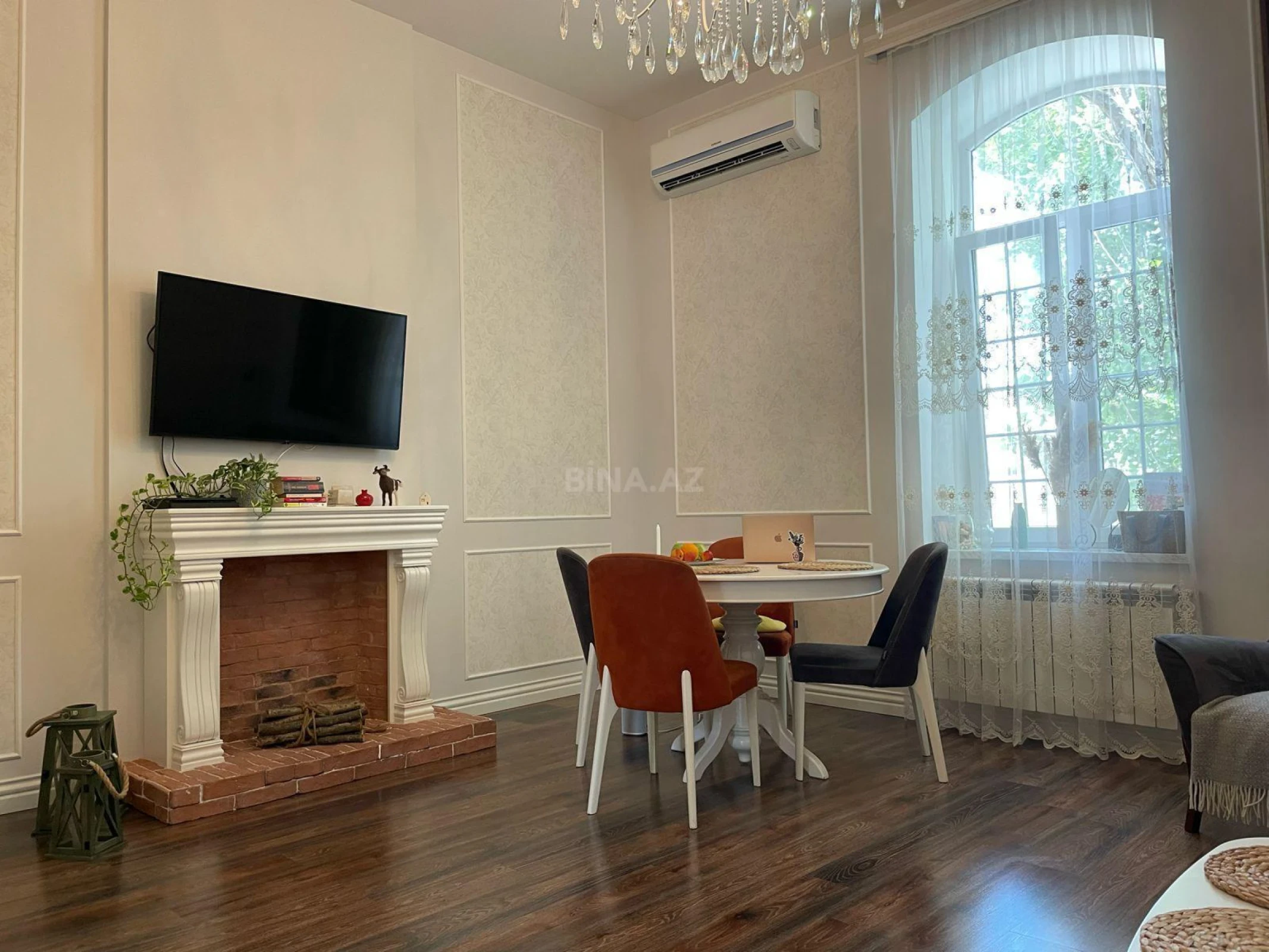 Kirayə verilir 2 otaqlı mənzil 80 m²