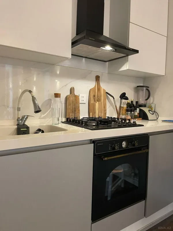 Kirayə verilir 2 otaqlı mənzil 80 m²