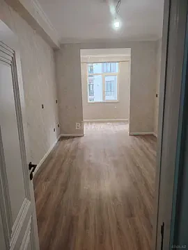 Satılır 2 otaqlı mənzil 83 m²