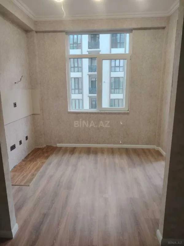 Satılır 2 otaqlı mənzil 83 m²