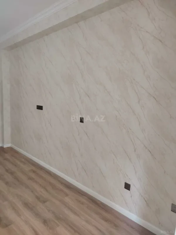 Satılır 2 otaqlı mənzil 83 m²