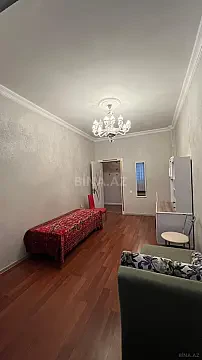 Satılır 4 otaqlı mənzil 100 m²