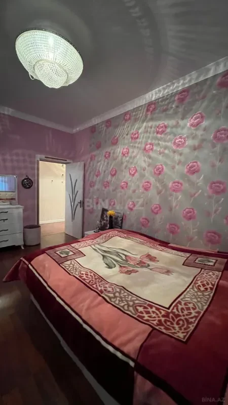 Satılır 4 otaqlı mənzil 100 m²
