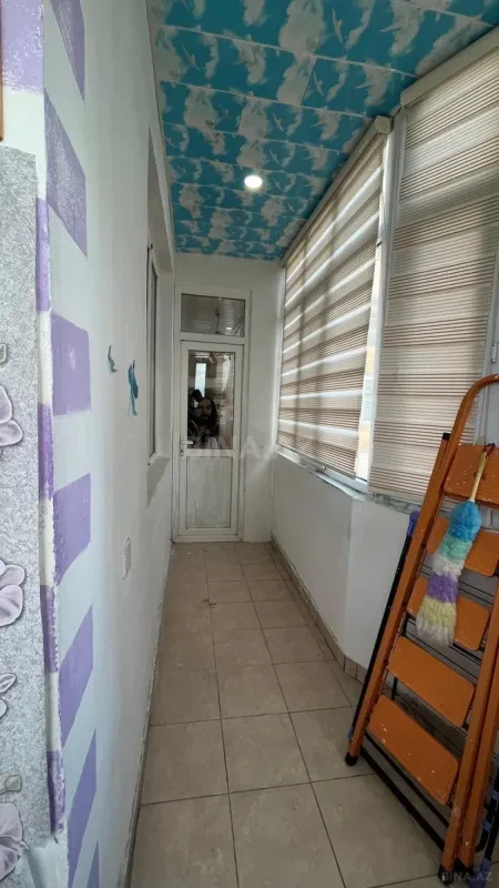 Satılır 4 otaqlı mənzil 100 m²