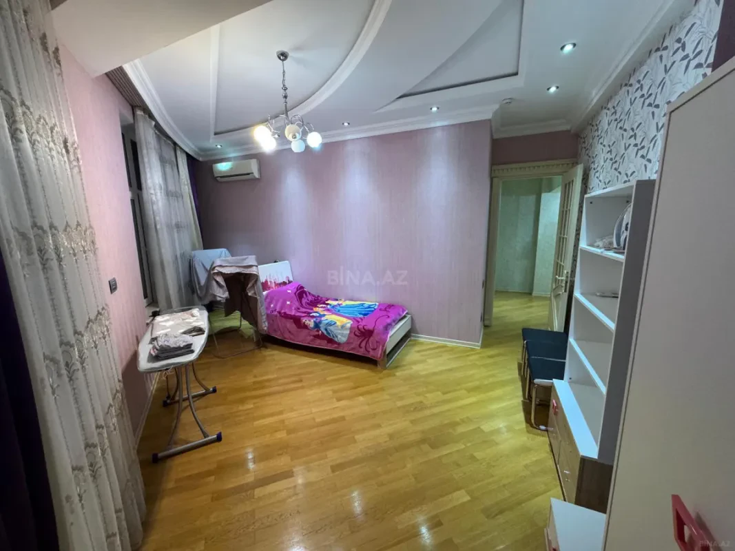 Kirayə verilir 4 otaqlı mənzil 195 m²