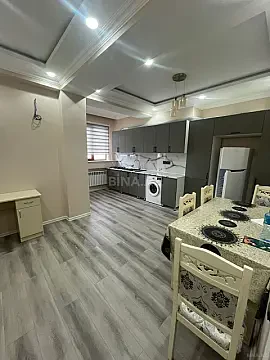 Kirayə verilir 2 otaqlı mənzil 95 m²