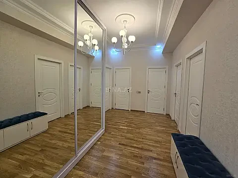 Satılır 3 otaqlı mənzil 112 m²