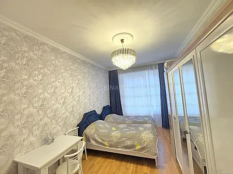 Satılır 3 otaqlı mənzil 112 m²