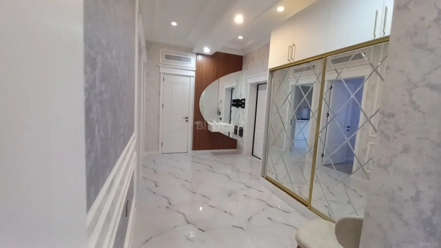 Kirayə verilir 2 otaqlı mənzil 80 m²
