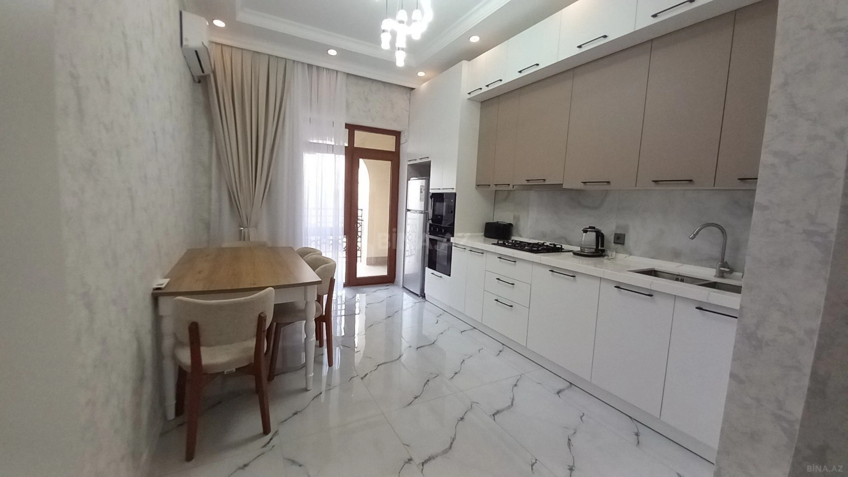 Kirayə verilir 2 otaqlı mənzil 80 m²